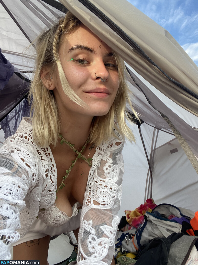 Eva Deli / Evadeli / Mariika / Mary Dryad / deli.eva / evadeli_ Обнажённый OnlyFans  Утёкшее фото #3