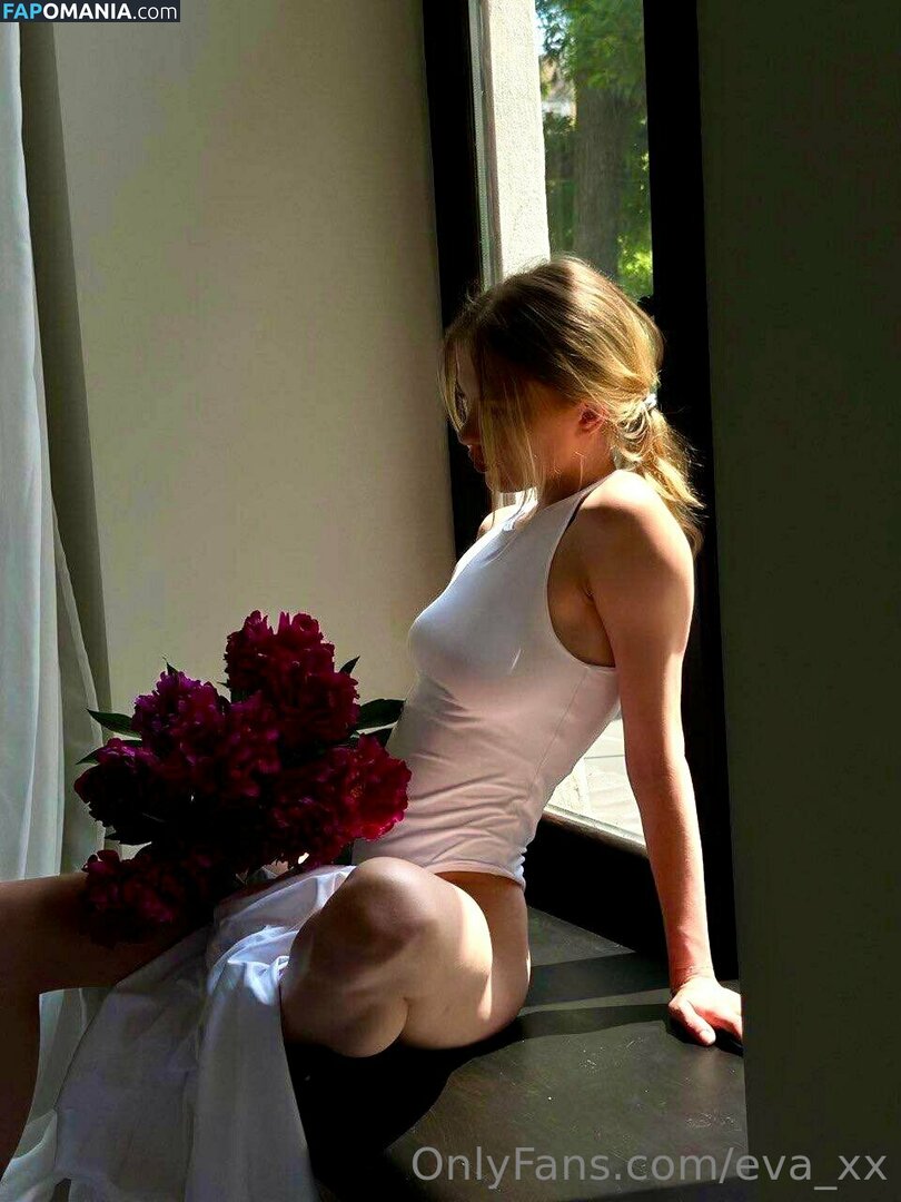eva_xx / mylifeaseva Обнажённый OnlyFans  Утёкшее фото #4