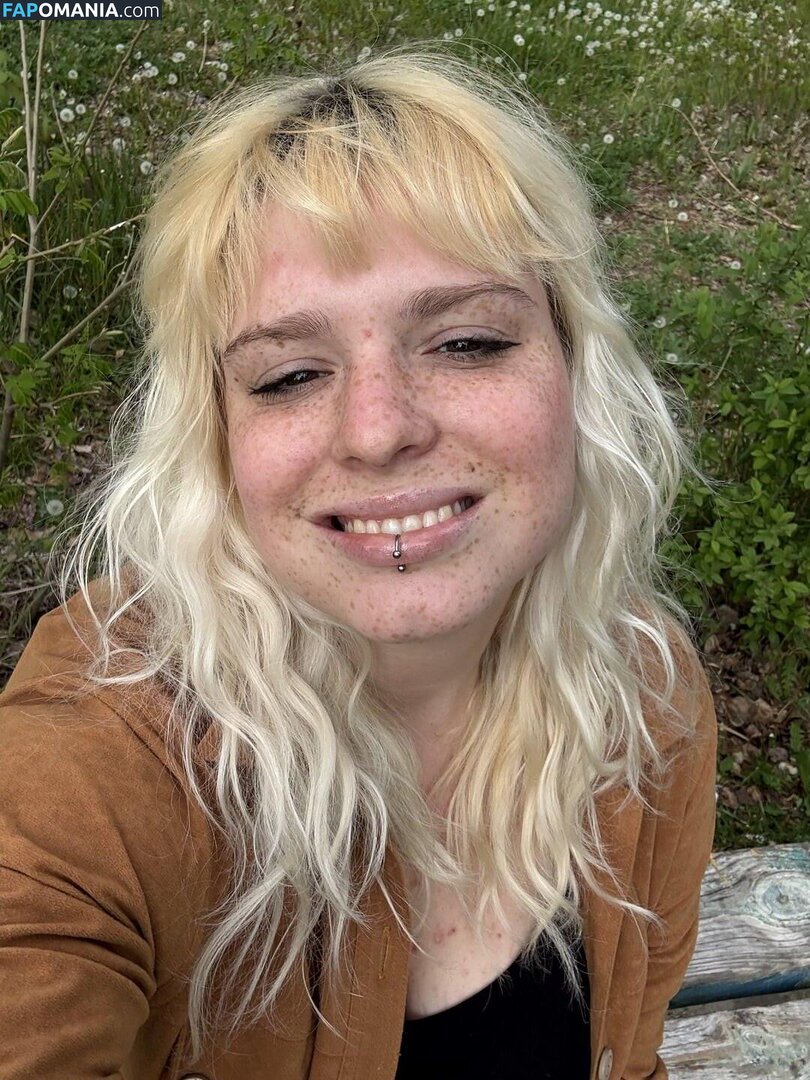 EveLinaIve / evelina / evelina-ive Обнажённый OnlyFans  Утёкшее фото #13