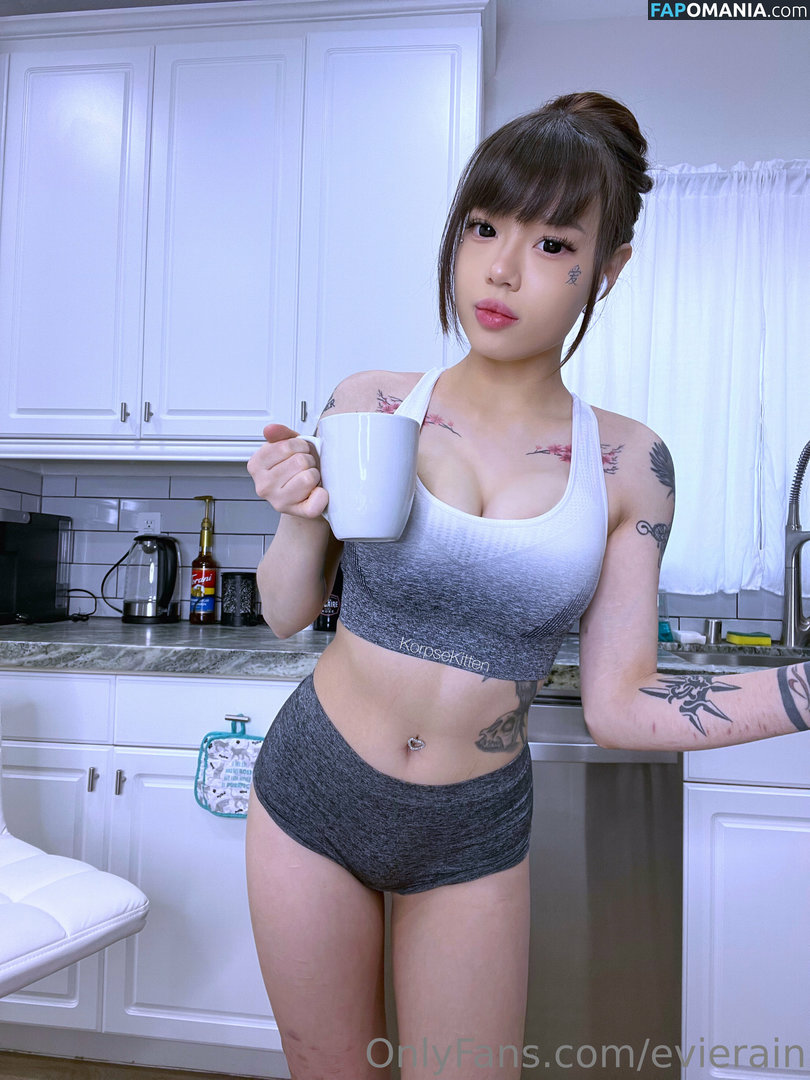 evierain / korpsekitten Обнажённый OnlyFans  Утёкшее фото #22