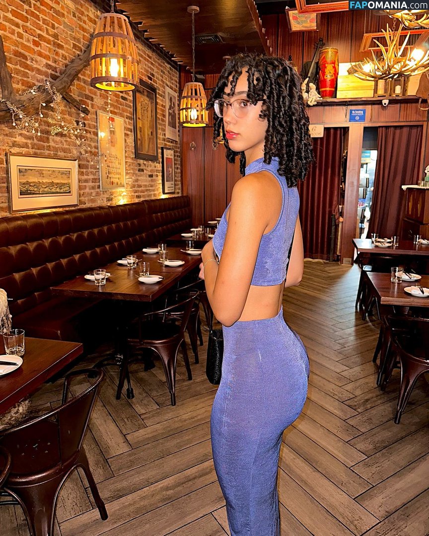 eliana / ewmxt / lalayravo / woahnatty Обнажённый OnlyFans  Утёкшее фото #6