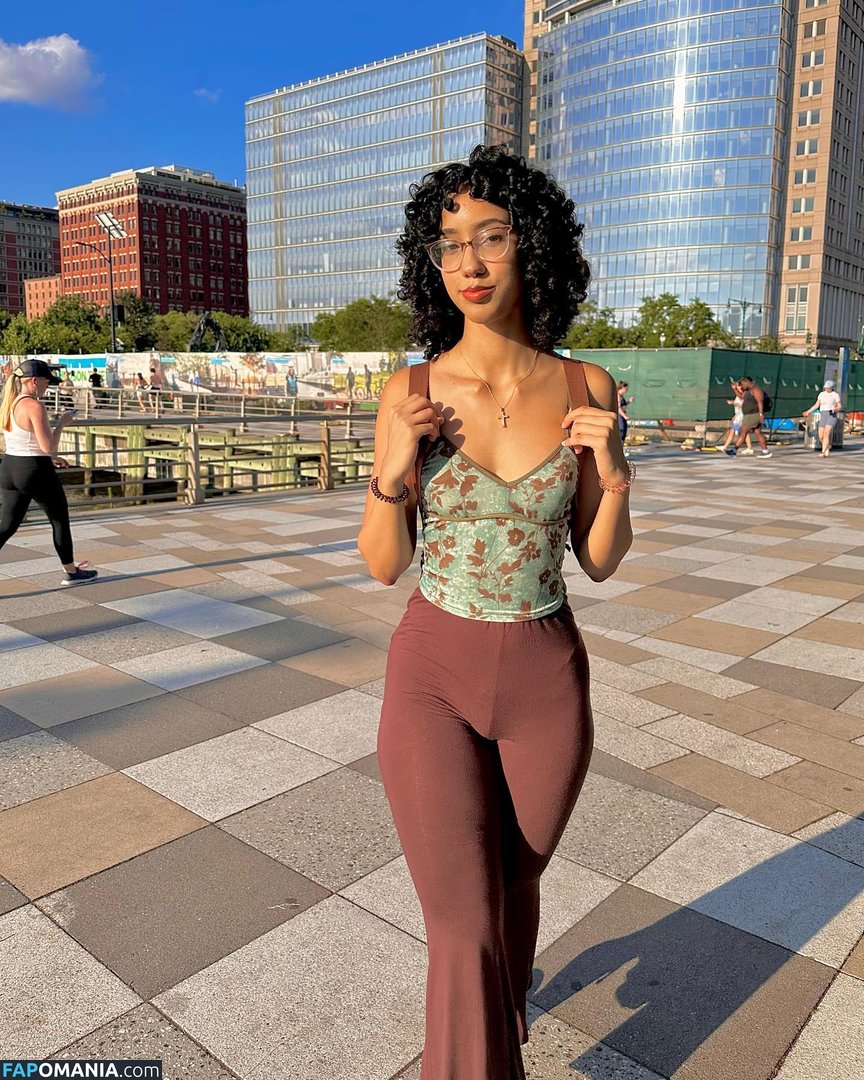 eliana / ewmxt / lalayravo / woahnatty Обнажённый OnlyFans  Утёкшее фото #33