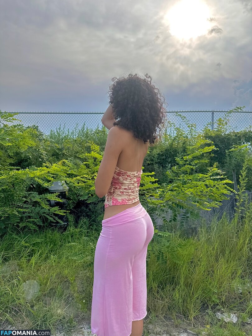 eliana / ewmxt / lalayravo / woahnatty Обнажённый OnlyFans  Утёкшее фото #61