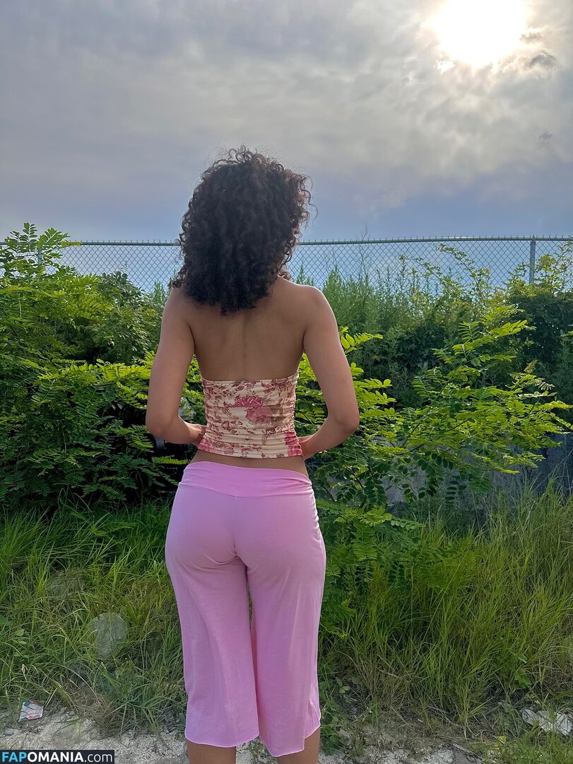 eliana / ewmxt / lalayravo / woahnatty Обнажённый OnlyFans  Утёкшее фото #62