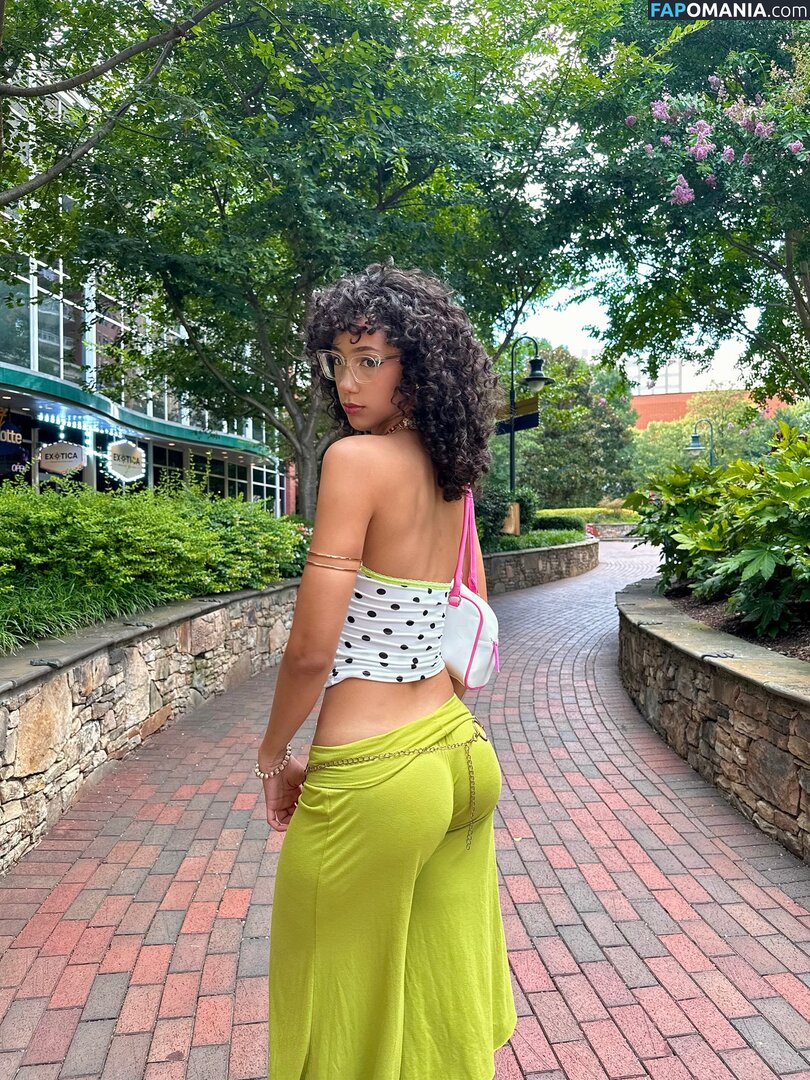 eliana / ewmxt / lalayravo / woahnatty Обнажённый OnlyFans  Утёкшее фото #79