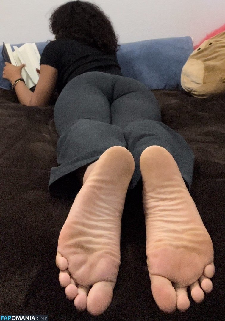 F00tmami F00tmami / Mami f00tbby0 / f00tbby0 / f00tmami Обнажённый OnlyFans  Утёкшее фото #1