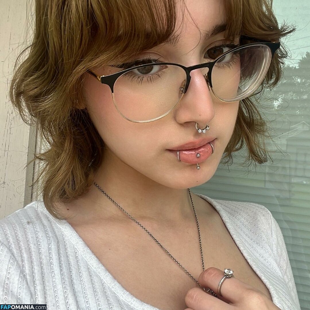 faeree / faevrise Обнажённый OnlyFans  Утёкшее фото #6