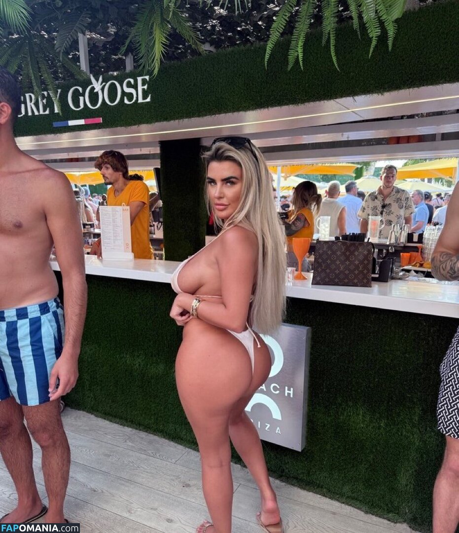 Faye Hallahan / FayeRae22 / fayehallahan Обнажённый OnlyFans  Утёкшее фото #1