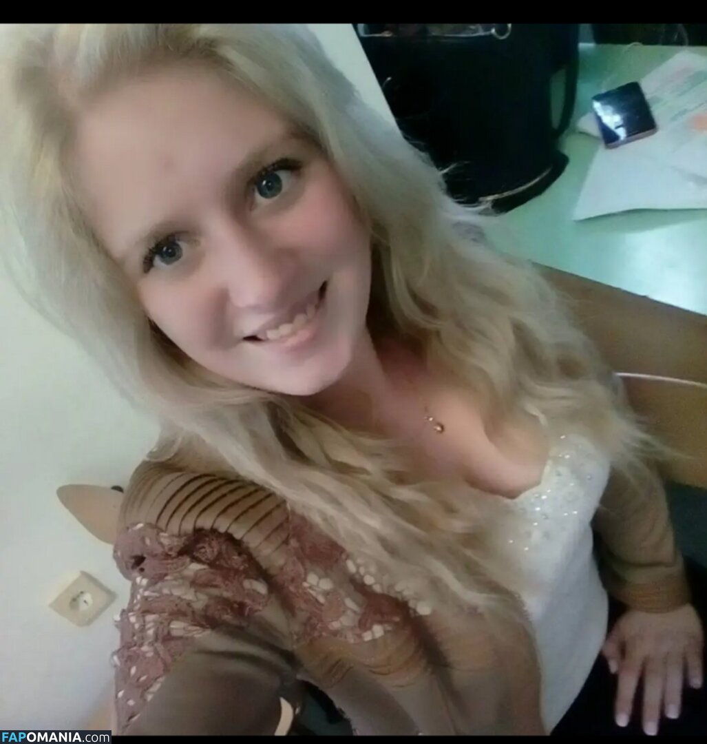 Fehérvári Lányok / Fejér Megyei / Székesfehérvári / sebestyenbianka1 Обнажённый OnlyFans  Утёкшее фото #14