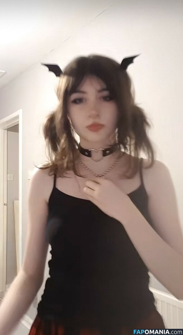 Fendirr / Fendrvvx / Yazoohoo Обнажённый OnlyFans  Утёкшее фото #1