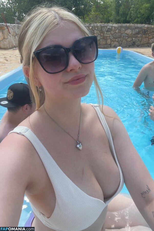 Fenelia / feneliactx / ffenna Обнажённый OnlyFans  Утёкшее фото #1