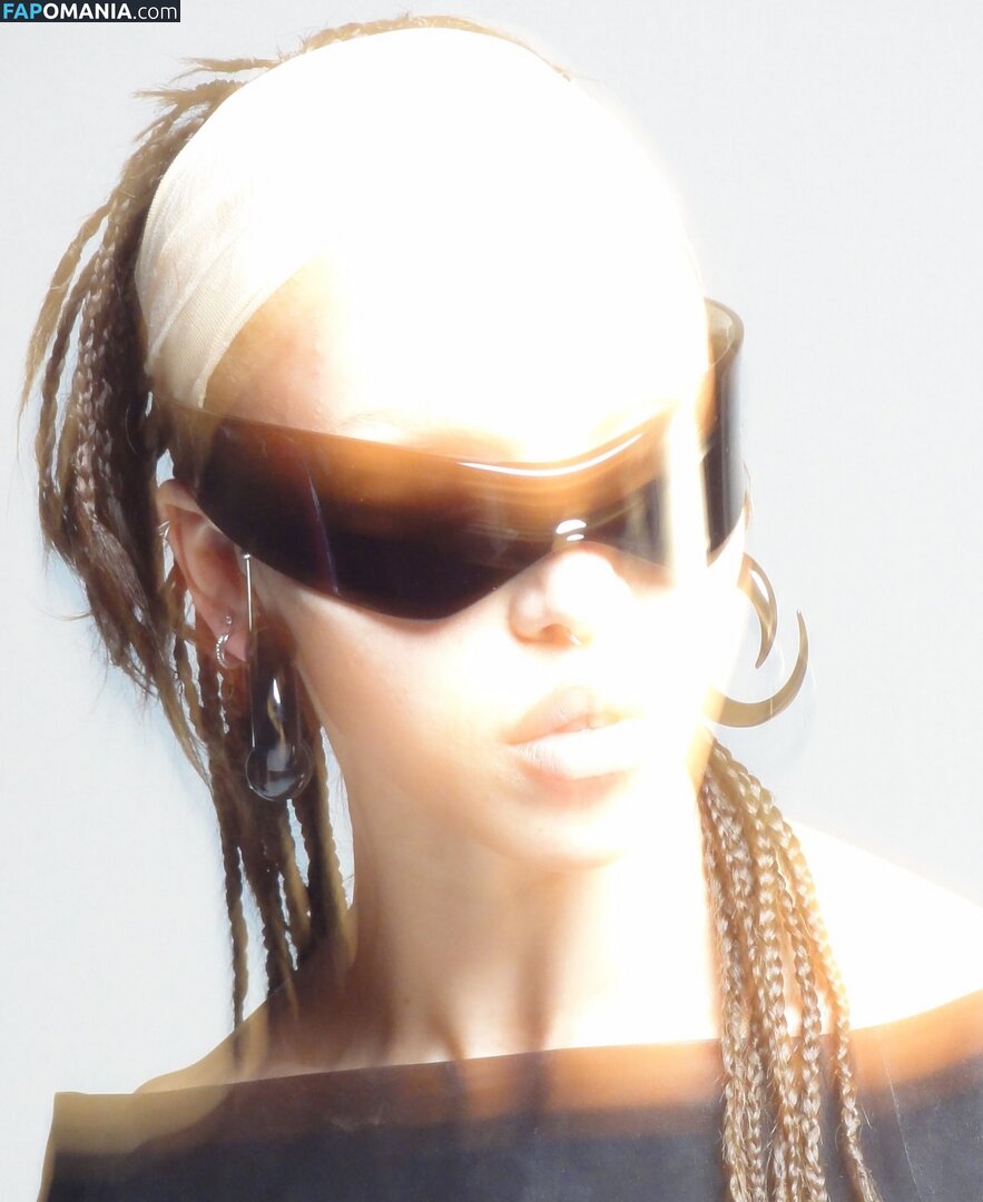 FKA Twigs / FKAtwigs Обнажённый OnlyFans  Утёкшее фото #7