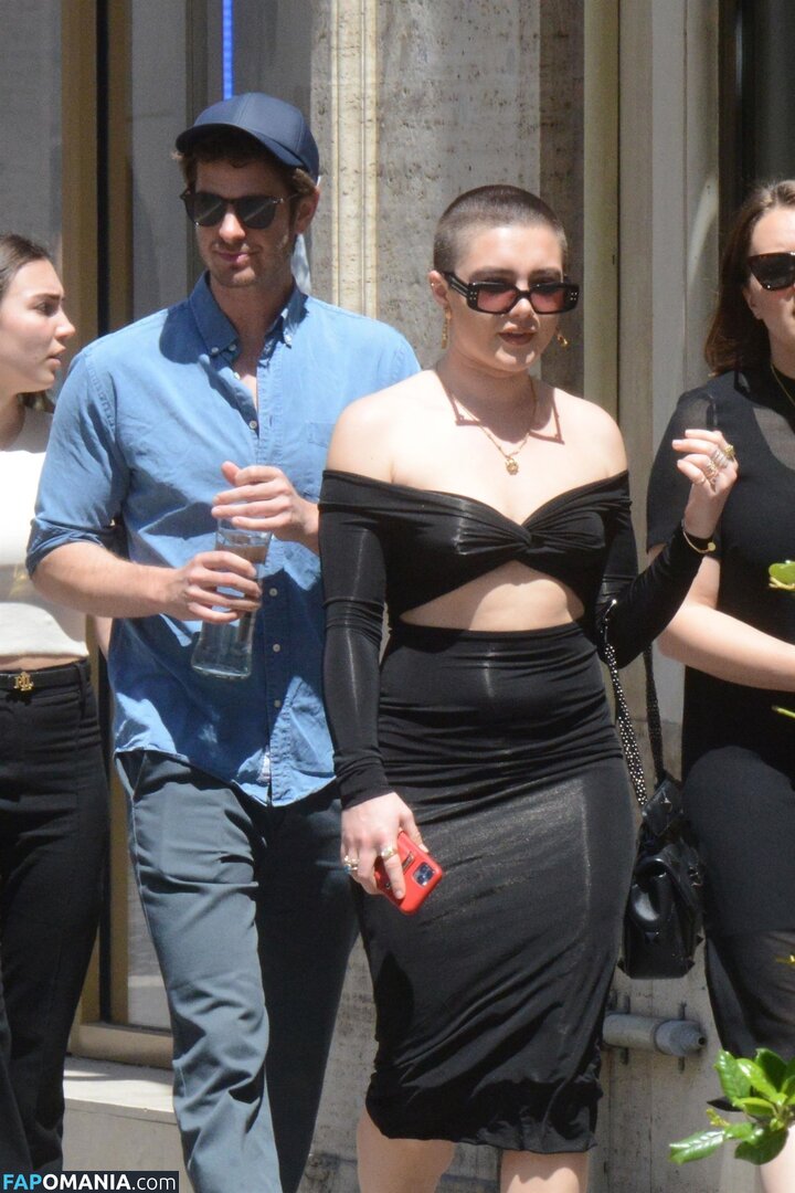 Florence Pugh / florencepugh Обнажённый OnlyFans  Утёкшее фото #3