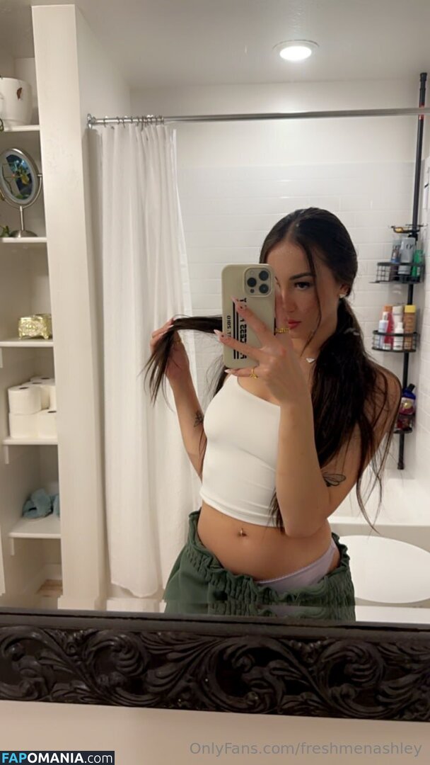 _ashhhhleeey_ / freshmenashley Обнажённый OnlyFans  Утёкшее фото #501