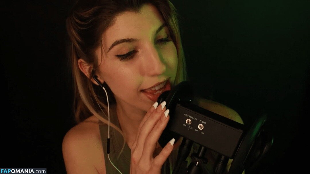 FrivolousFox ASMR / FrivviFox / frivvay Обнажённый OnlyFans  Утёкшее фото #148