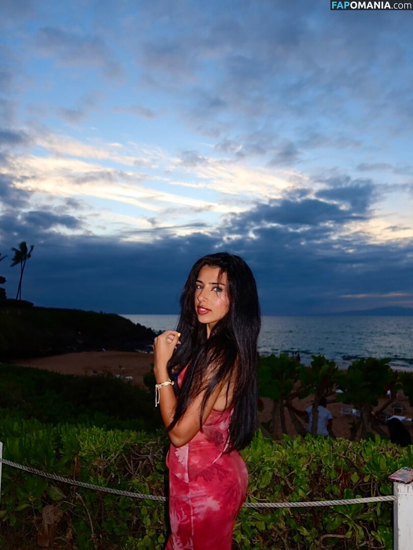 Gal Akbari / gal.qal / officialonlygal Обнажённый OnlyFans  Утёкшее фото #3