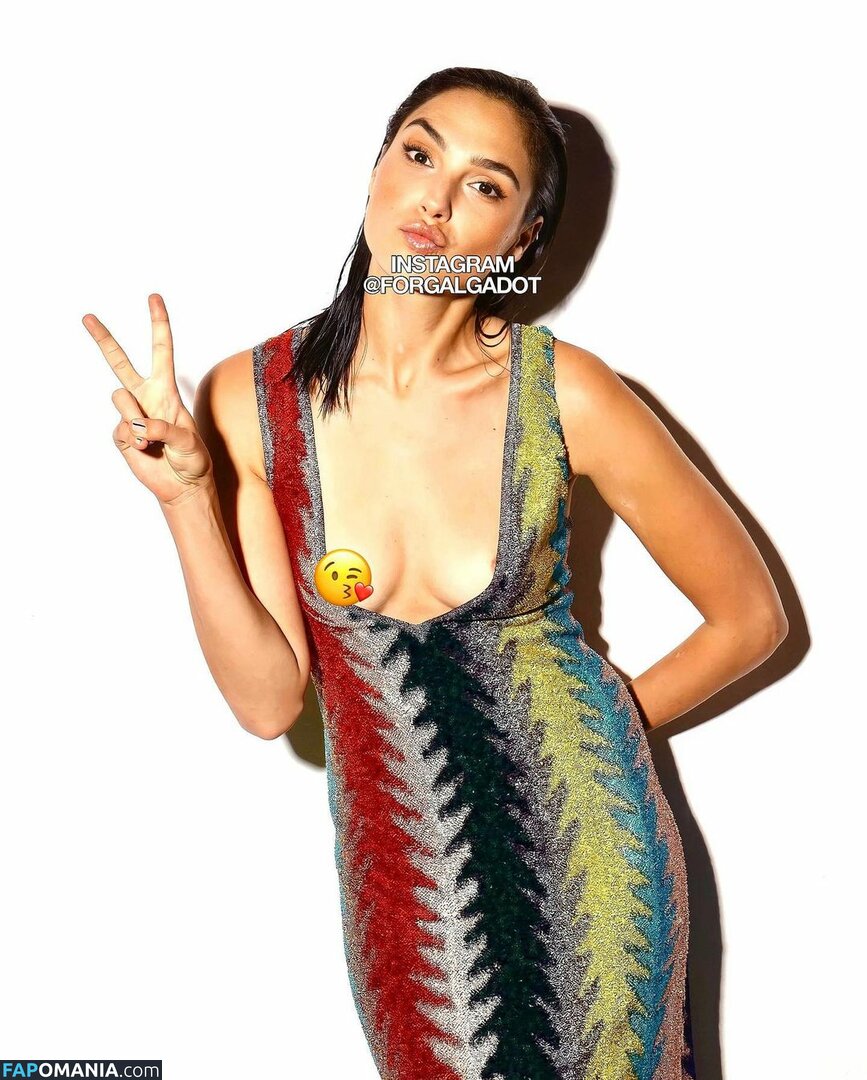 Gal Gadot / gal_gadot / https: / inked_hriss Обнажённый OnlyFans  Утёкшее фото #113