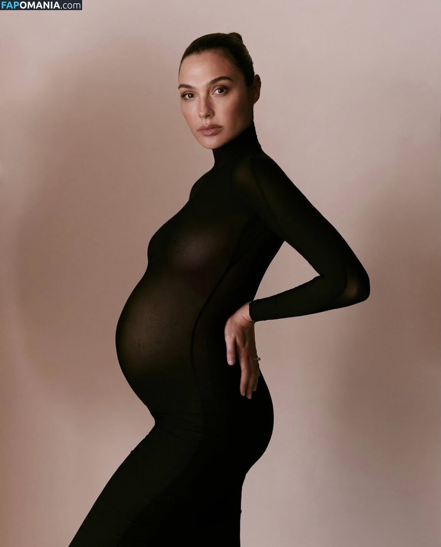 Gal Gadot / gal_gadot / https: / inked_hriss Обнажённый OnlyFans  Утёкшее фото #744