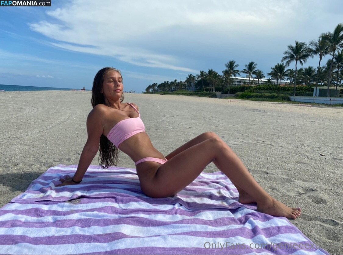 genieeexumm Обнажённый OnlyFans  Утёкшее фото #1