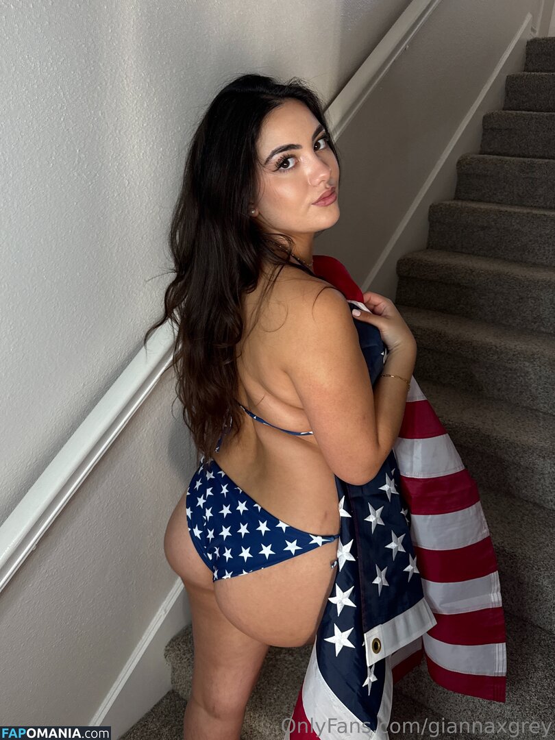 Giannagrey_ / Giannagreyx / giannaonlyx / giannaxgrey / https: Обнажённый OnlyFans  Утёкшее фото #30