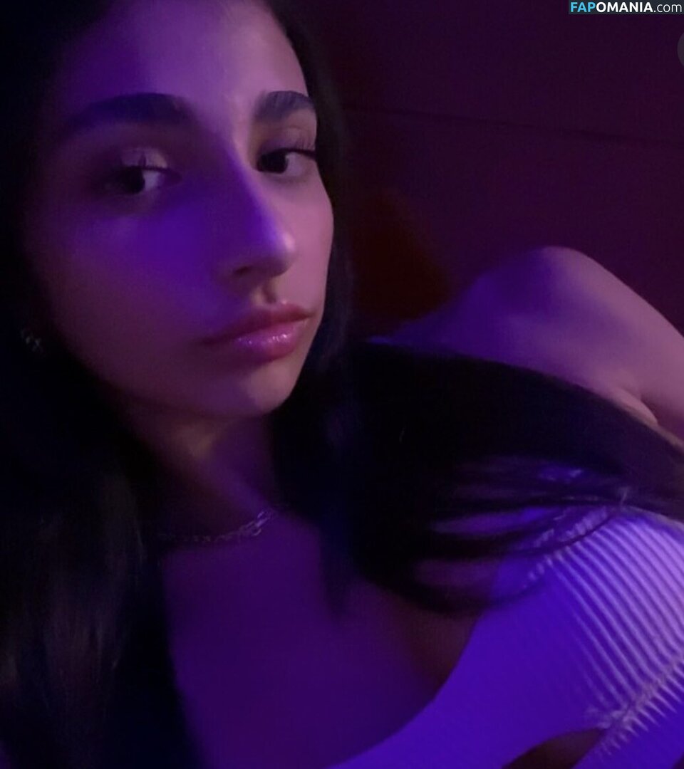 gilliandavis / gilliandaviss / gillianunrestricted Обнажённый OnlyFans  Утёкшее фото #1