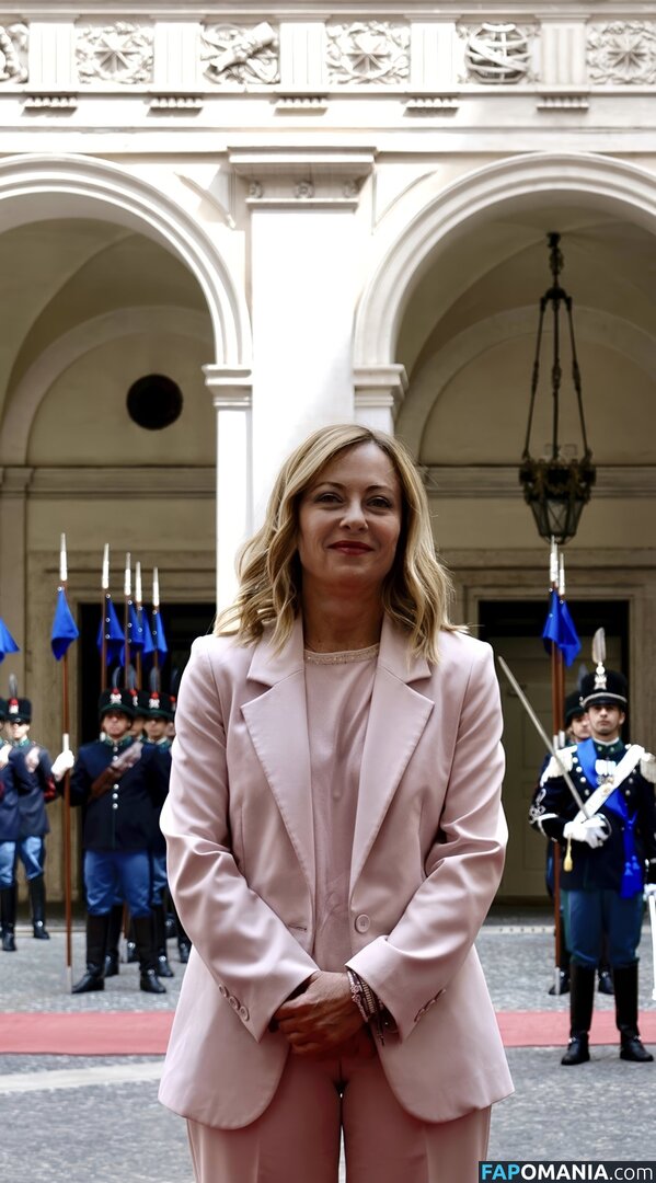 Giorgia Meloni / Italian Prime Minister 🇮🇹 / giorgiameloni Обнажённый OnlyFans  Утёкшее фото #2