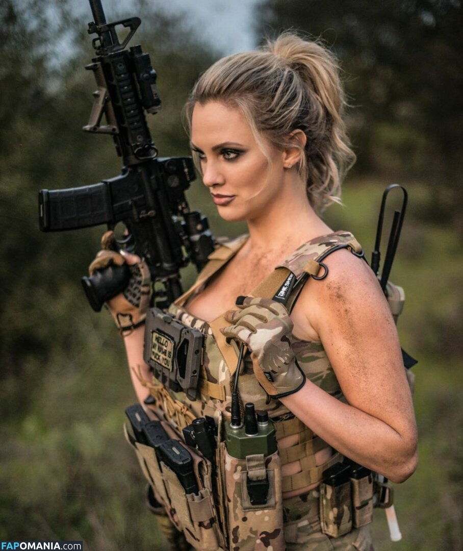 Firearms / Girls With Guns / mia.nicole.23 / wifi_diaries Обнажённый OnlyFans  Утёкшее фото #200