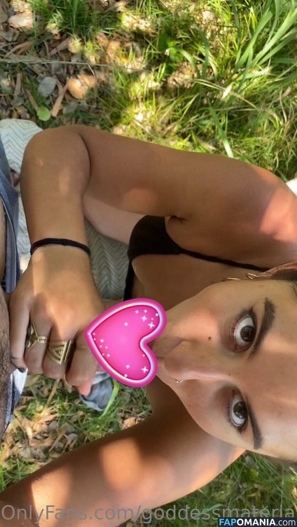 Goddessmaterial1 / Shundi / nashundaleoni Обнажённый OnlyFans  Утёкшее фото #35