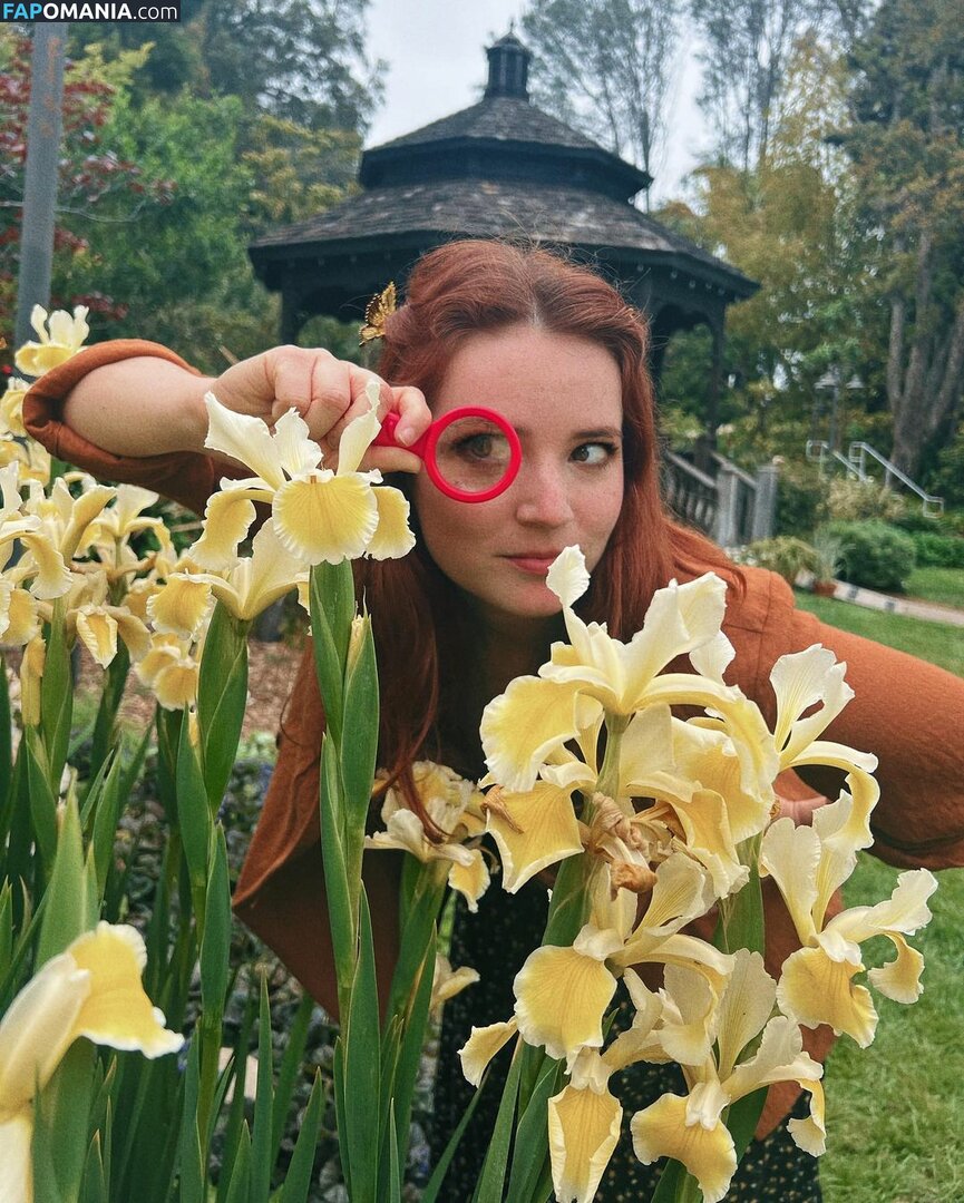 Erin Timony / Fresh Blush ASMR / Goodnight Moon / fresh.blush / goodnightmoonasmr Обнажённый OnlyFans  Утёкшее фото #3