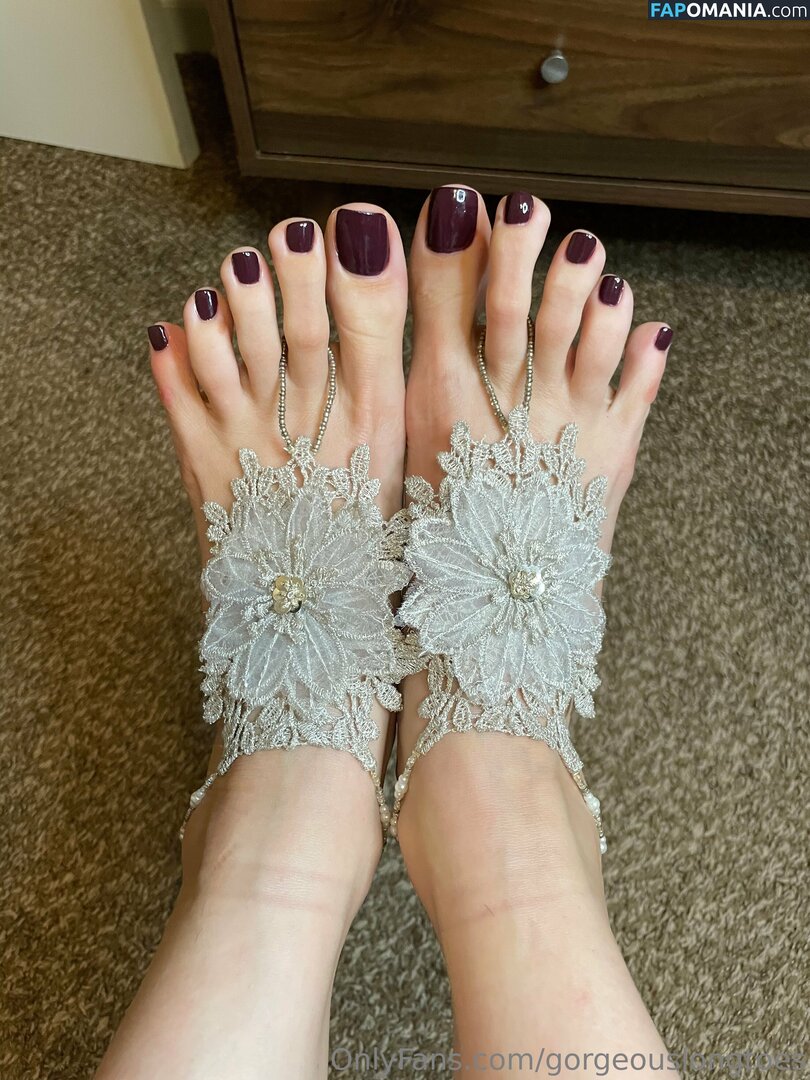 Gorgeouslngtoes / Gorgeouslongtoes / Jess Lily / gorgeouslongtoesxo / https: Обнажённый OnlyFans  Утёкшее фото #4