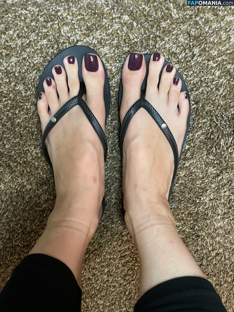 Gorgeouslngtoes / Gorgeouslongtoes / Jess Lily / gorgeouslongtoesxo / https: Обнажённый OnlyFans  Утёкшее фото #16