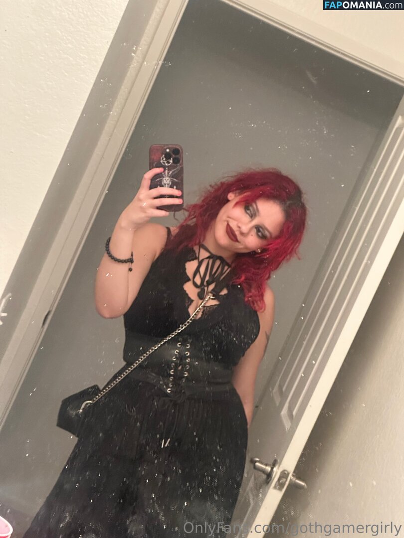 gothgamergirly / gothgirlgaming Обнажённый OnlyFans  Утёкшее фото #10