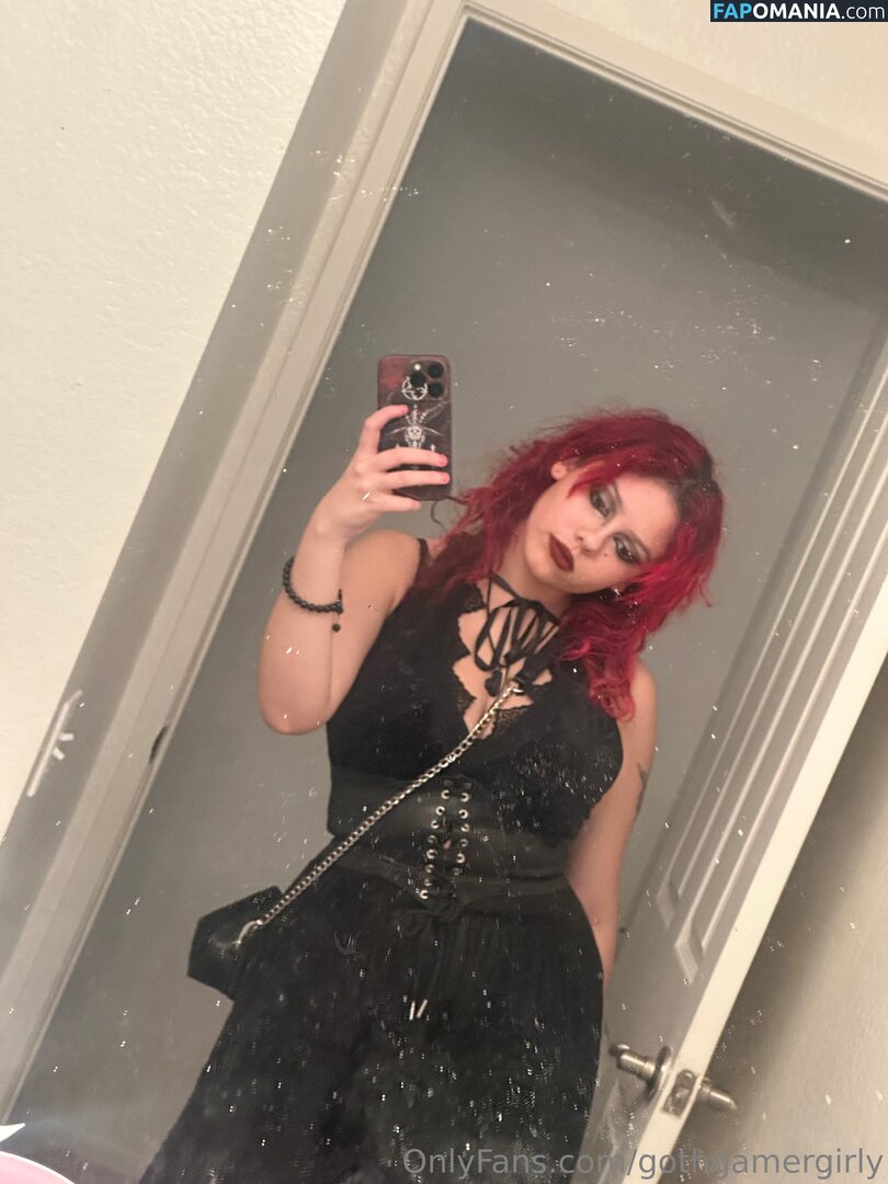 gothgamergirly / gothgirlgaming Обнажённый OnlyFans  Утёкшее фото #11