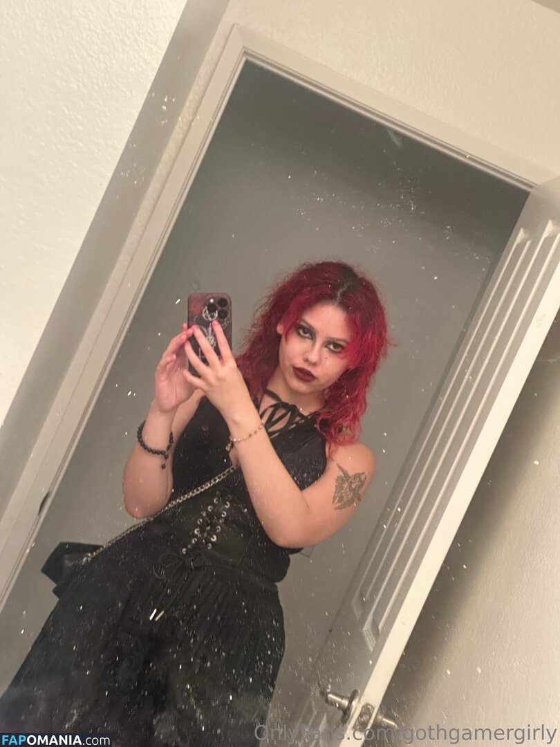 gothgamergirly / gothgirlgaming Обнажённый OnlyFans  Утёкшее фото #13