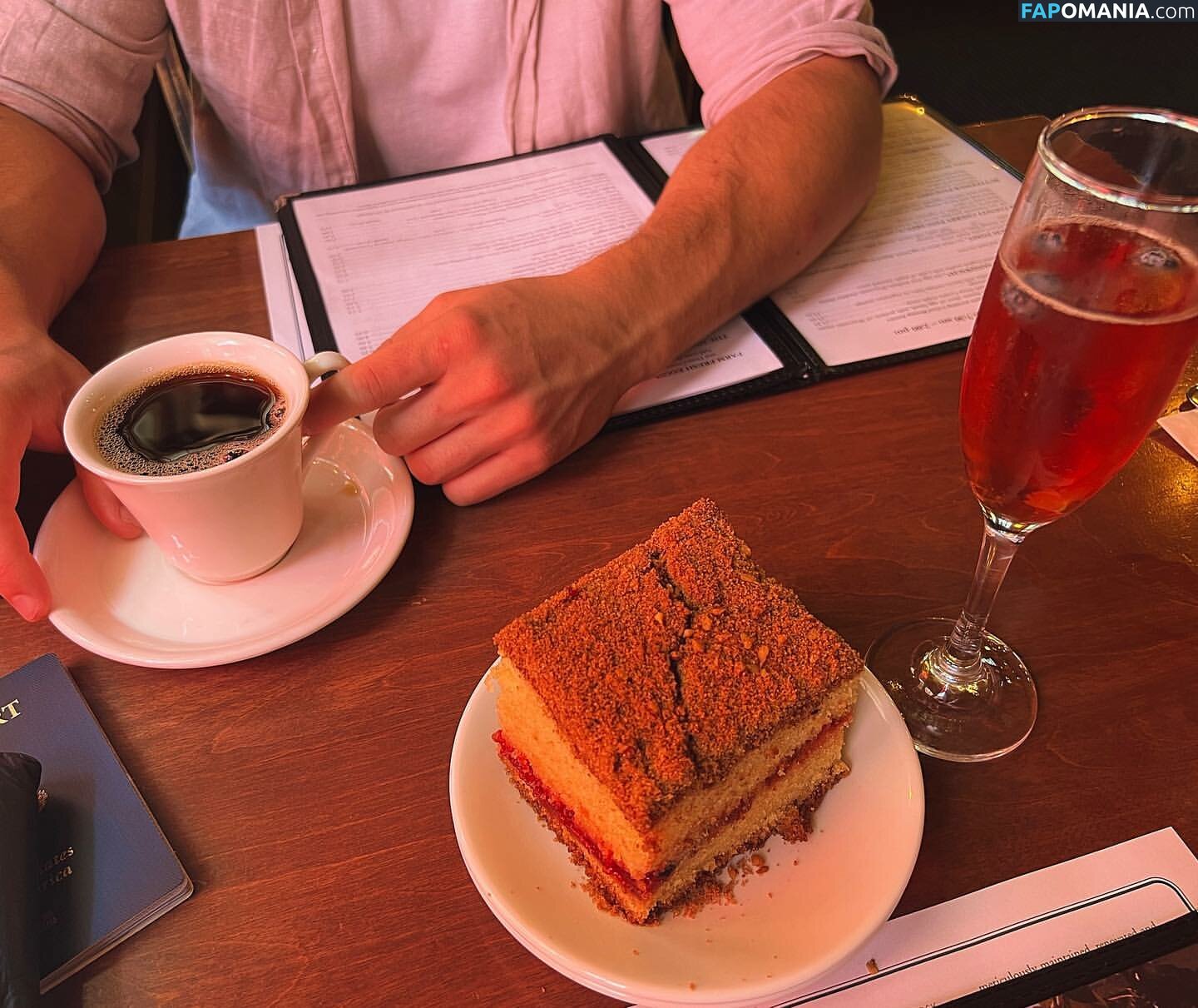 Grace / darlingrl / darlingrll / grace_t / piscesxcherry Обнажённый OnlyFans  Утёкшее фото #13