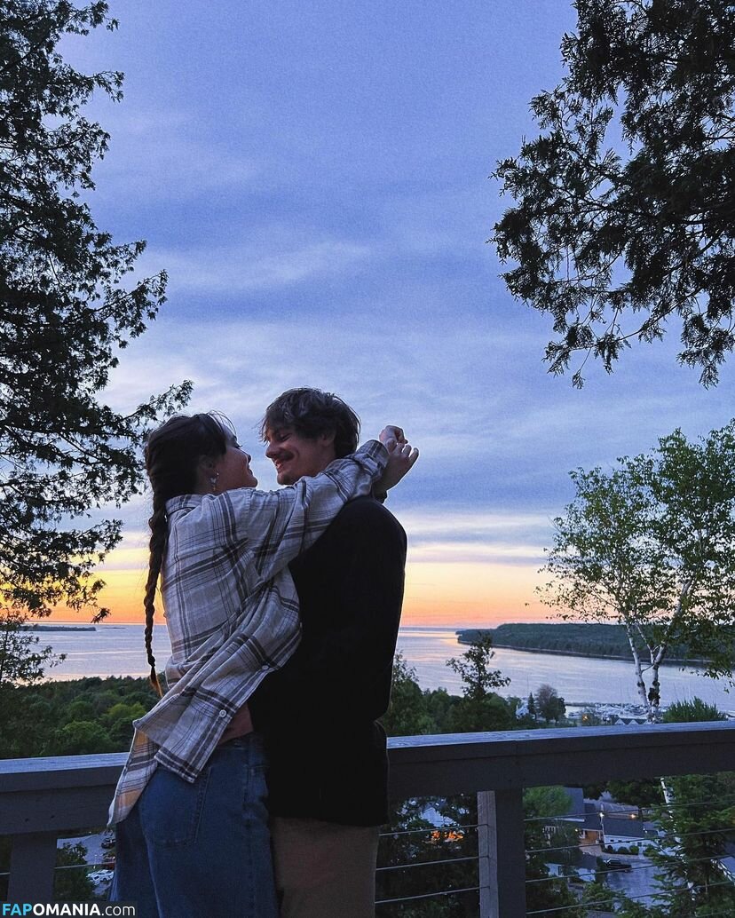 Grace / darlingrl / darlingrll / grace_t / piscesxcherry Обнажённый OnlyFans  Утёкшее фото #14