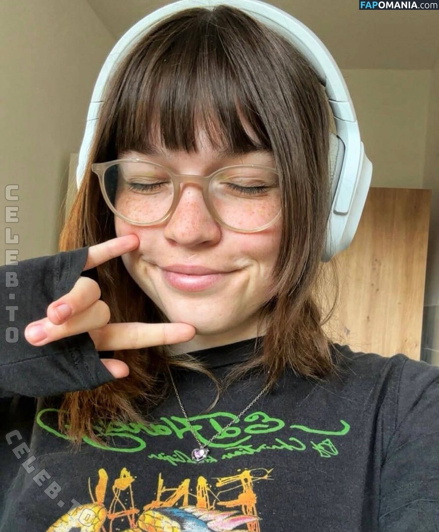 Greensebacke / lilannimanski Обнажённый OnlyFans  Утёкшее фото #1