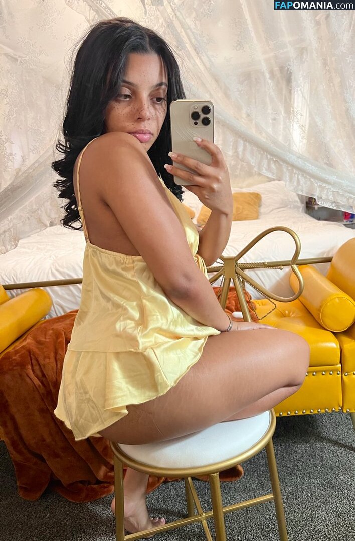 1guapunzel / Guapunzel / https: Обнажённый OnlyFans  Утёкшее фото #4