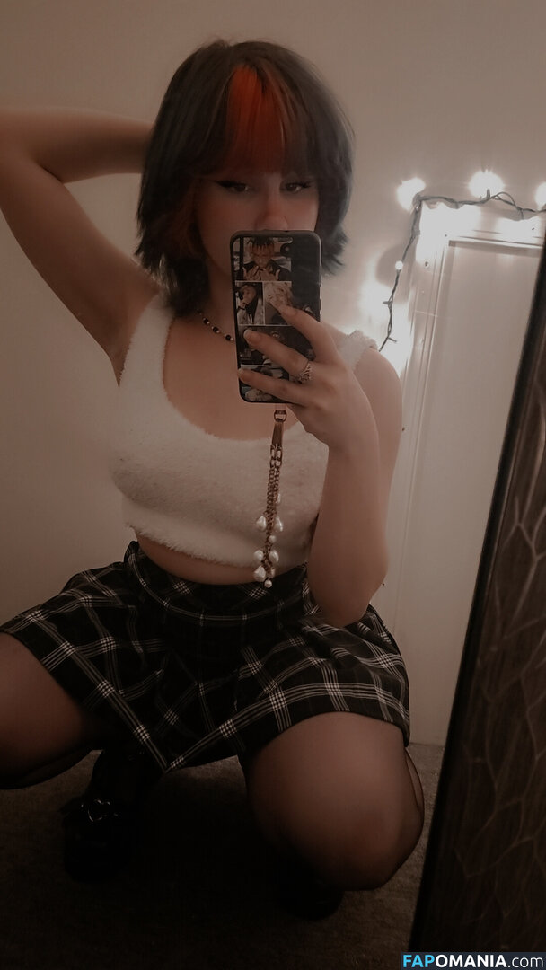 Guttzz / batg0re / cw / https: Обнажённый OnlyFans  Утёкшее фото #9