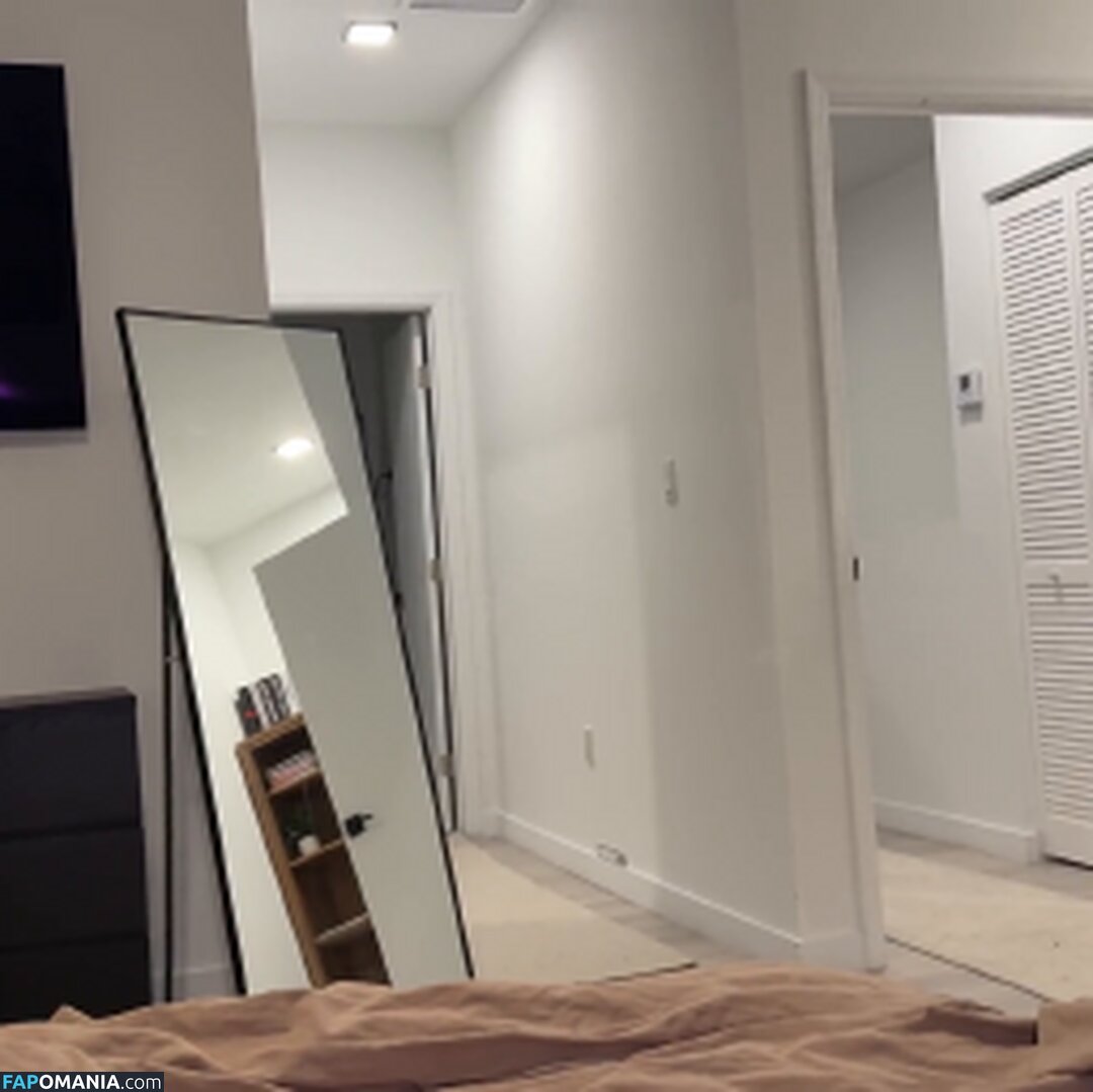 Gypsy Rose / Gypsyrose_137 / gypsygeyser / gypsyrose5star / https: / riotgypsyrose Обнажённый OnlyFans  Утёкшее фото #2