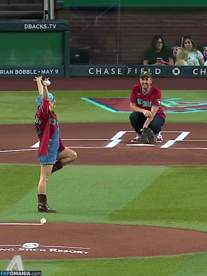 Haley Lu Richardson / haleyluhoo Обнажённый OnlyFans  Утёкшее фото #212