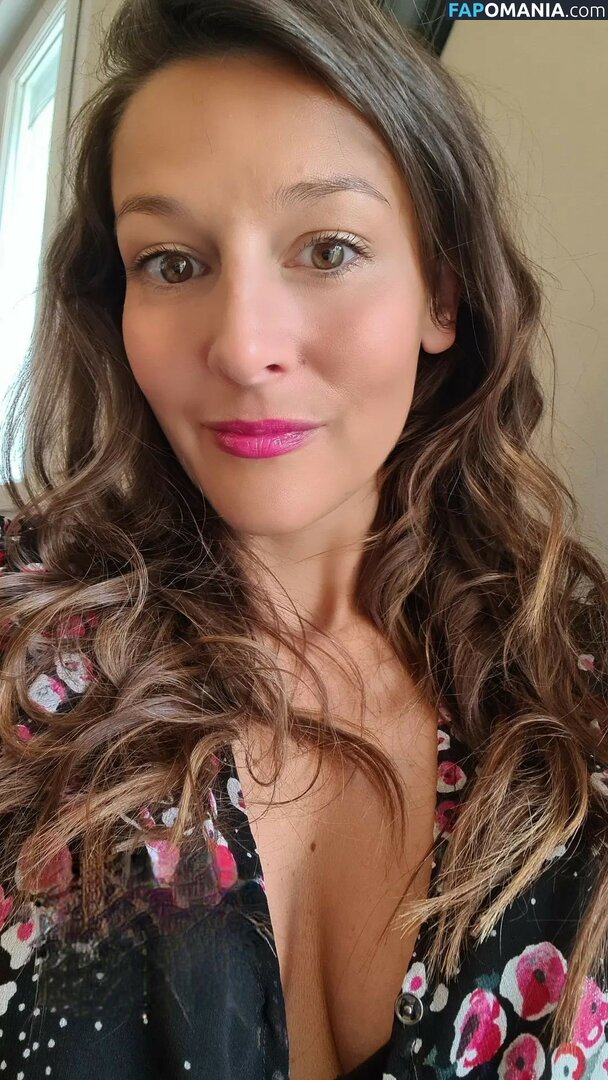 La_mode_d_helena / hd.of.femininity / hd.of.feminity / valentinaseduction Обнажённый OnlyFans  Утёкшее фото #636