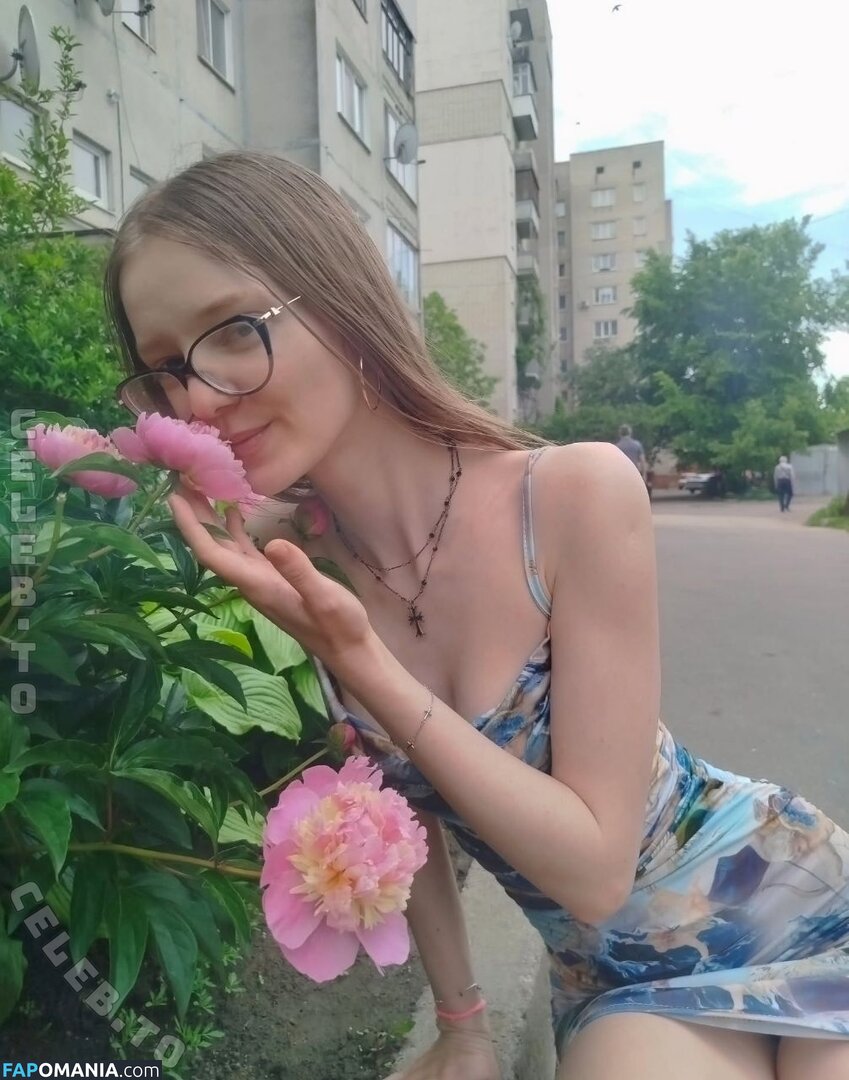elen.meln / helen_meln777 / melena17_ElenMeln Обнажённый OnlyFans  Утёкшее фото #5