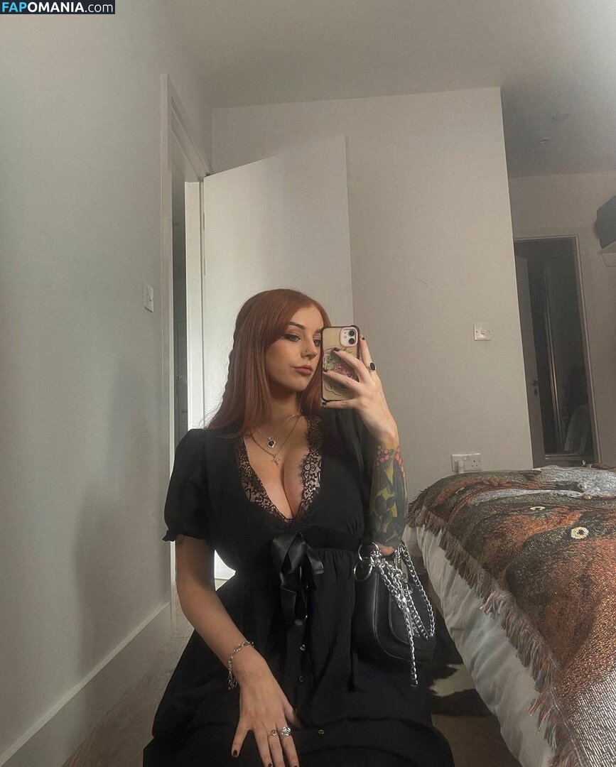 Hollie Rutter / hollie.rutter / holliejrutter Обнажённый OnlyFans  Утёкшее фото #1