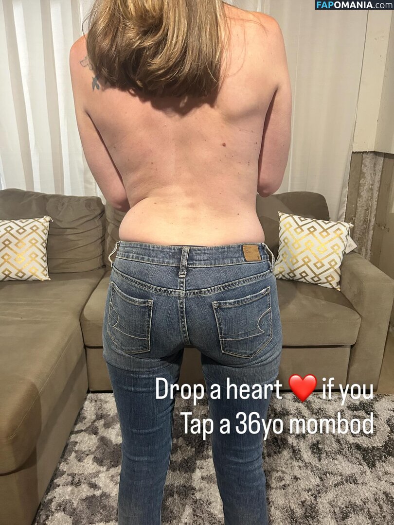 Hotblondemom12 Обнажённый OnlyFans  Утёкшее фото #1