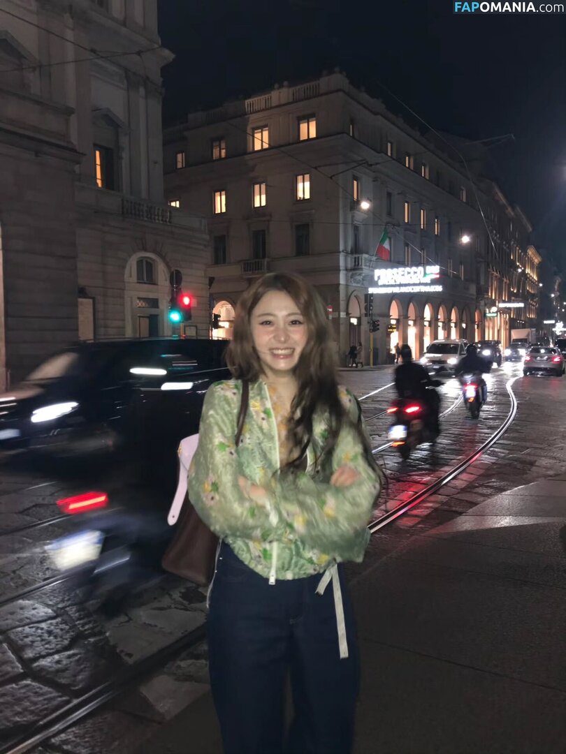 Huh Yunjin 허윤진 / LESSERAFIM / yunjin_lesserafims Обнажённый OnlyFans  Утёкшее фото #20