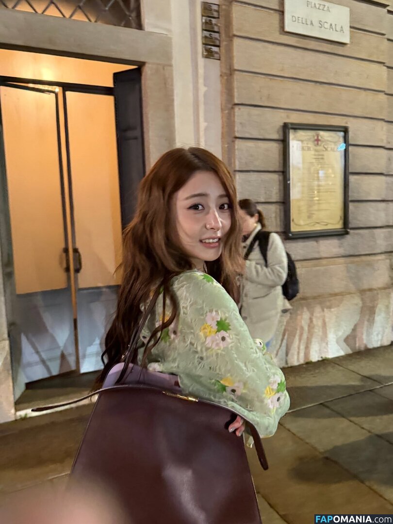 Huh Yunjin 허윤진 / LESSERAFIM / yunjin_lesserafims Обнажённый OnlyFans  Утёкшее фото #24