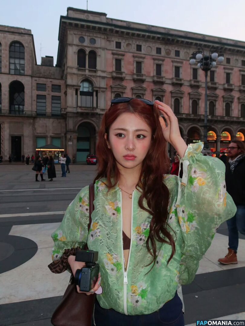 Huh Yunjin 허윤진 / LESSERAFIM / yunjin_lesserafims Обнажённый OnlyFans  Утёкшее фото #26