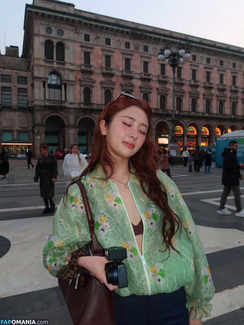Huh Yunjin 허윤진 / LESSERAFIM / yunjin_lesserafims Обнажённый OnlyFans  Утёкшее фото #28