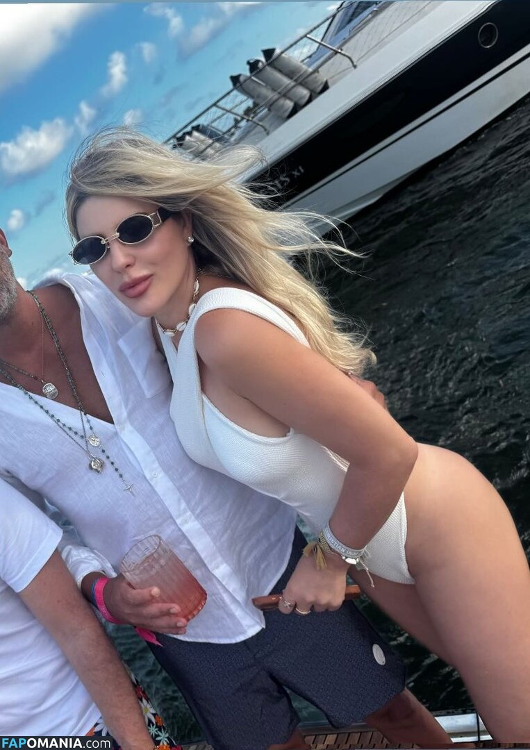 Íris Stefanelli / https: / irisstefanelli Обнажённый OnlyFans  Утёкшее фото #3